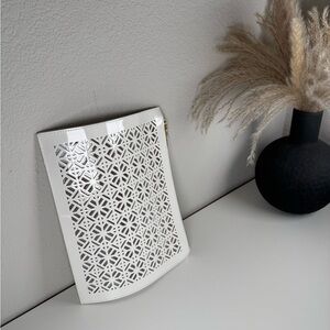 Authentic Tory Burch limited edition white geometric laser cutout wristlet